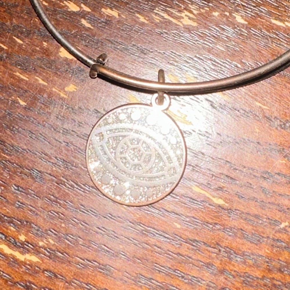Alex and ani retired